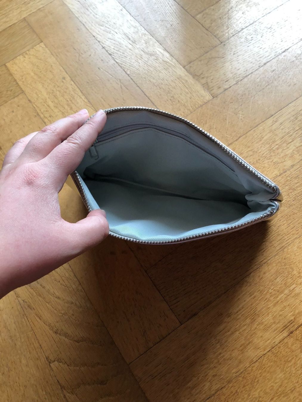 Sacs femmes: Pochette Girl Power Studio DIY – D'occasion à Neuchâtel par Thesebootsaremadeforwalking 1