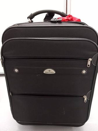 Valigia trolley Samsonite nera