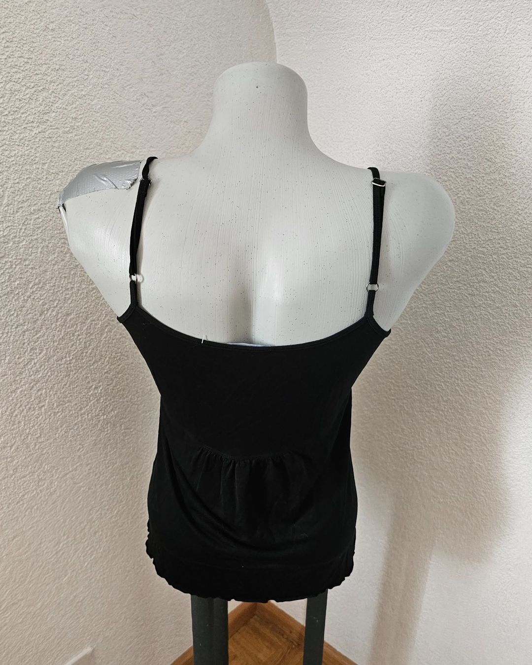 Esprit Lotti di vestiti: Esprit Shirt + Orwell Top Schwarz Gr. S – Usato da Füllinsdorf venduto da Sunnebliemli7 2