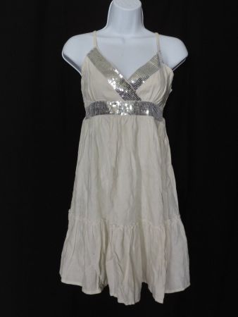 robe blanche avec strass