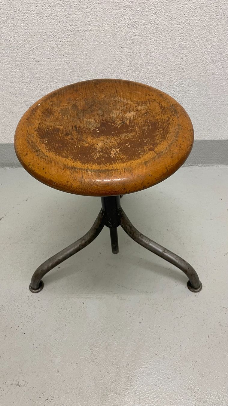 Sgabelli: Hocker Tabouret Schweizer Designklassiker – Usato da Aarburg venduto da Qin3ze 1