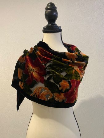 Eleganter -Schal mit Blumenmuster – Schwarz/Bordeaux