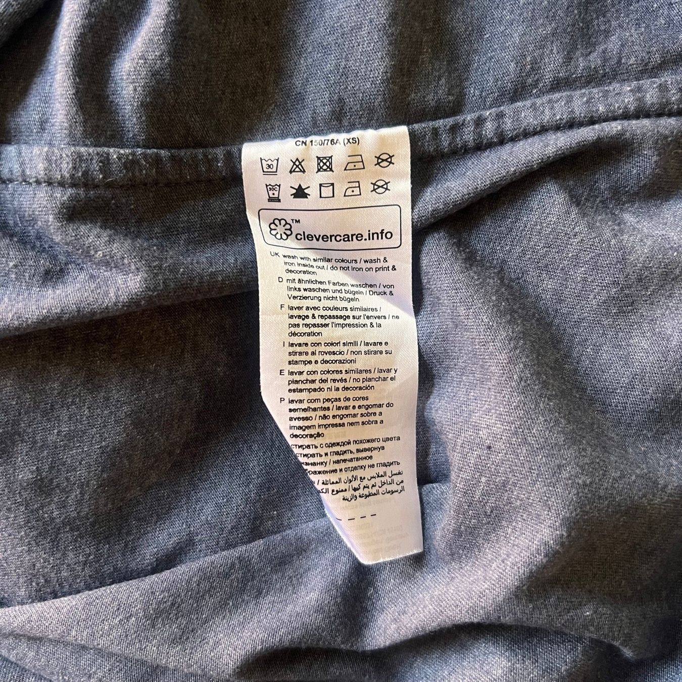 Esprit T-shirt: ESPRIT T.34 Joli T-shirt Comme neuf – Nuovo (secondo la descrizione) da Neuchâtel venduto da wyssku 5
