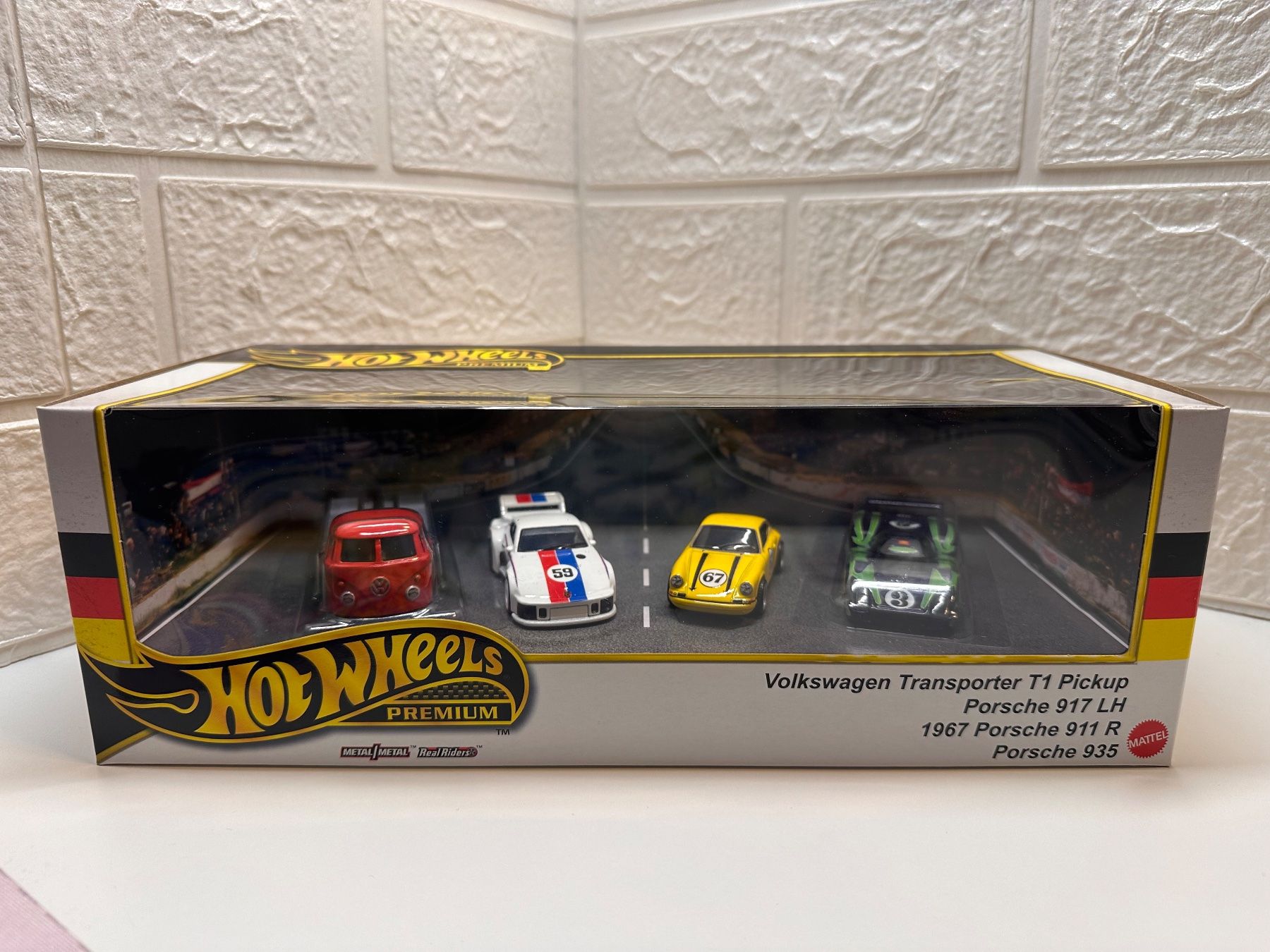 Hot Wheels Modellini d'auto: HotWheels Premium Diorama Porsche – Nuovo e nell'imballaggio originale da Winterthur venduto da CollectorOfDiecast