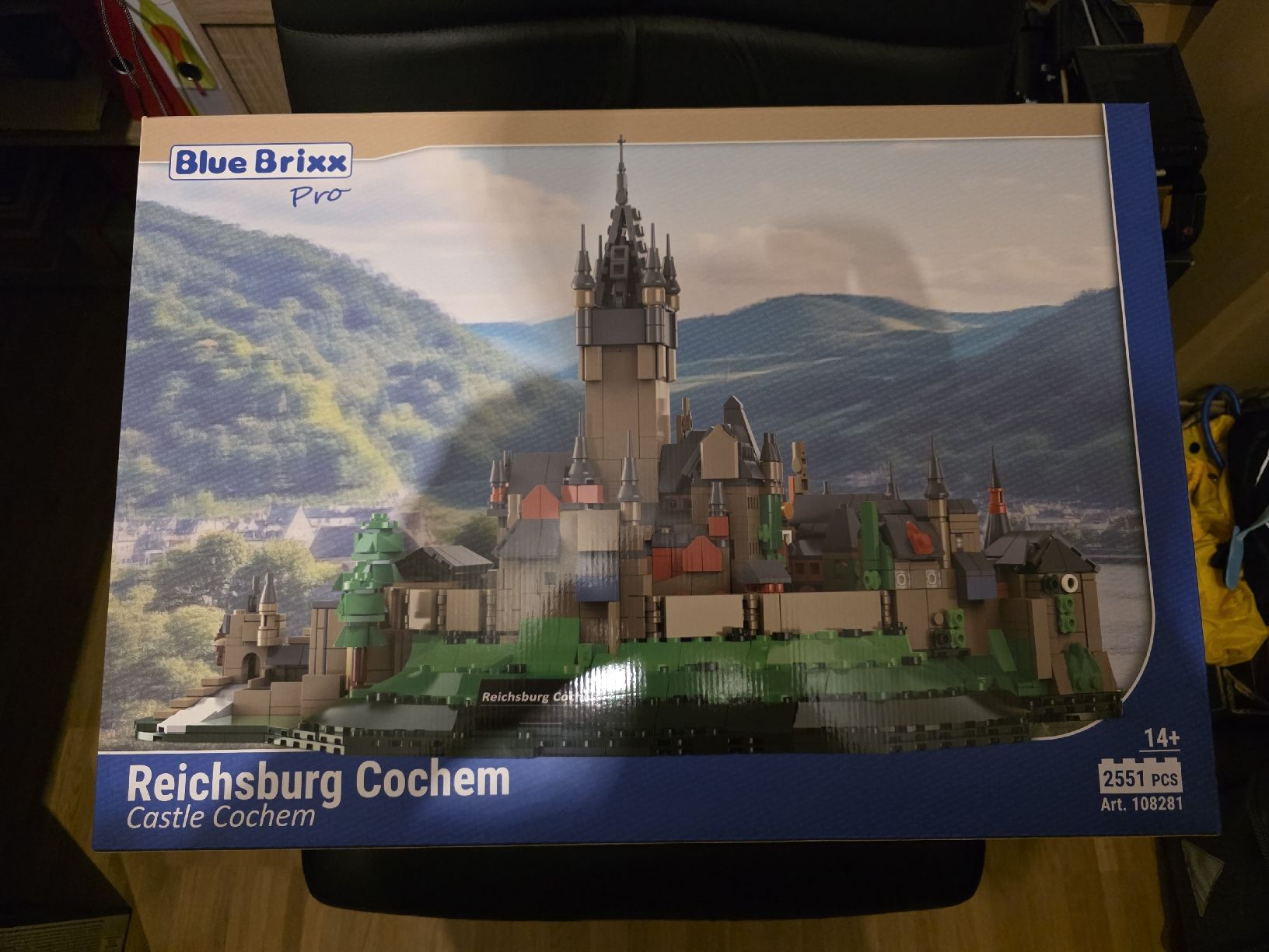 BlueBrixx Kit di costruzioni: BlueBrixx Reichsburg Cochem – Nuovo e nell'imballaggio originale da Stein AG venduto da eMODy