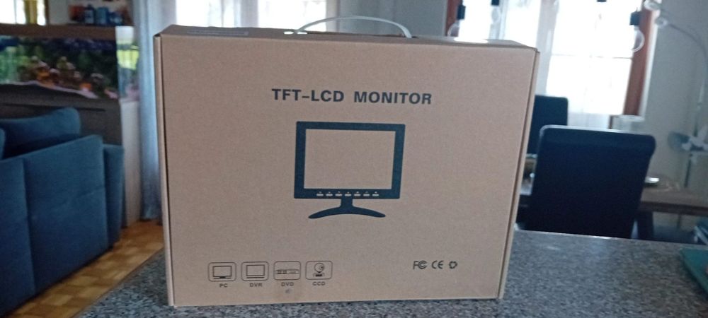 Monitor 10