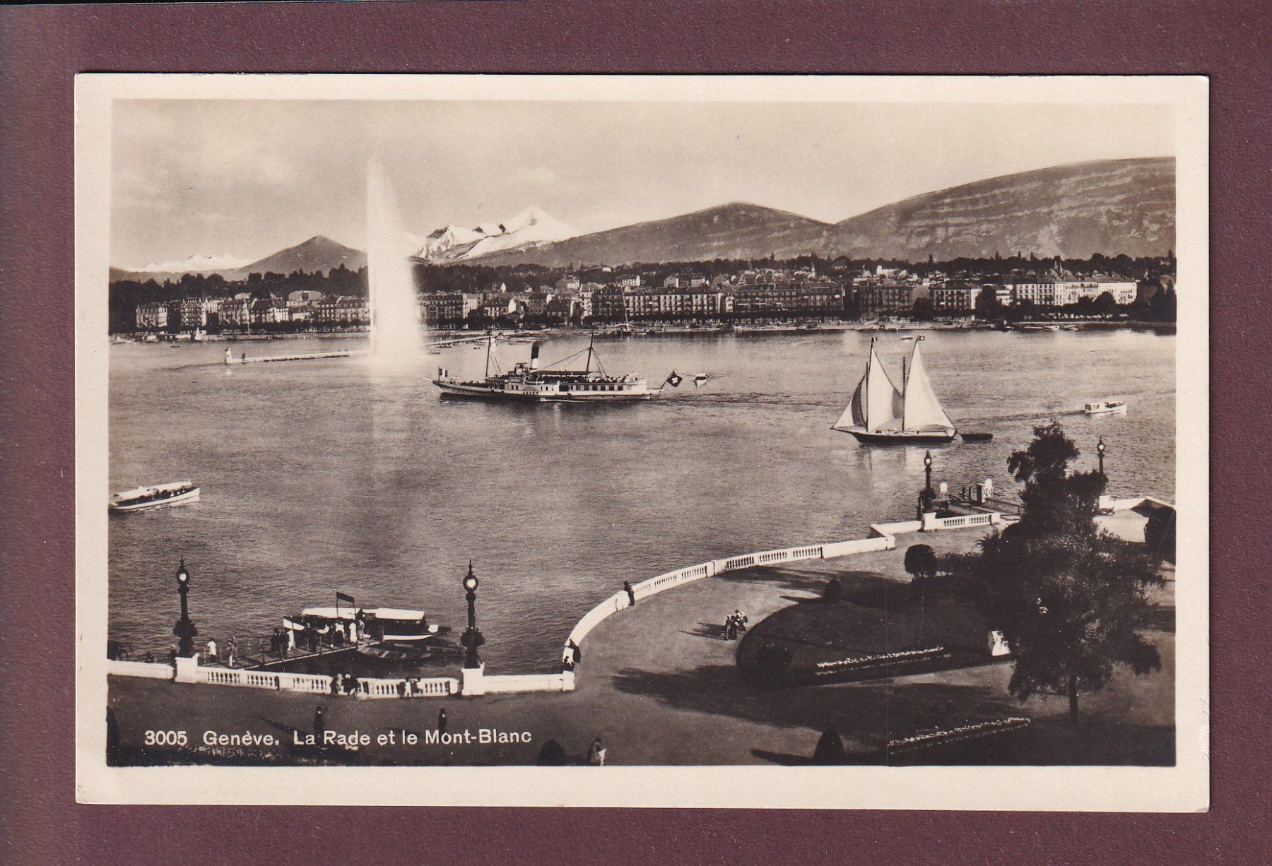 Cartoline postali: GENEVE - Rade - Bateau CGN – Usato da Pully venduto da nicecards