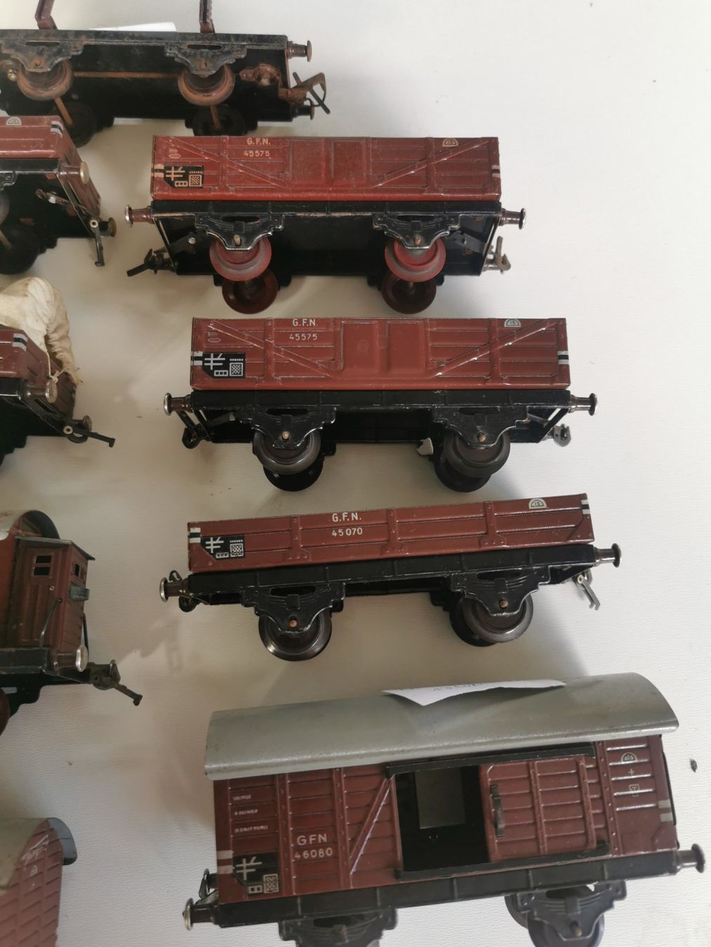 Modellini di ferrovie: Alte Güterwagen Spur 0 – Usato da Waltenschwil venduto da Nitsud 2