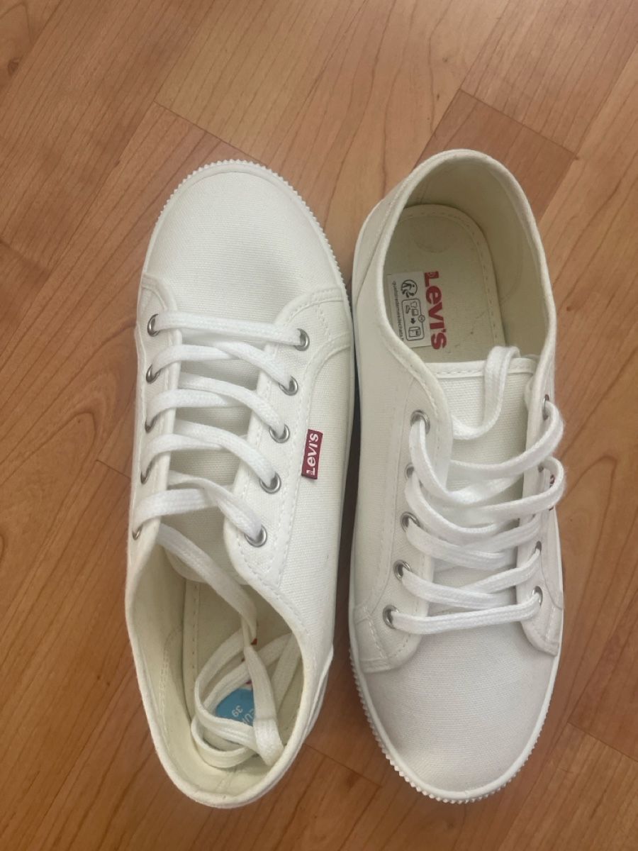 Levi's Scarpe da donna: Levi’s Schuhe Größe 39  – Nuovo (secondo la descrizione) da Gansingen venduto da lan_2pxp 2