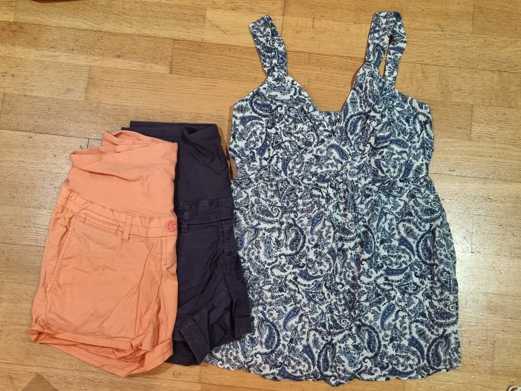 Kleiderpakete: Schwangerschaftskleider Sommer, small – Gebraucht aus Winterthur von nz_23 1