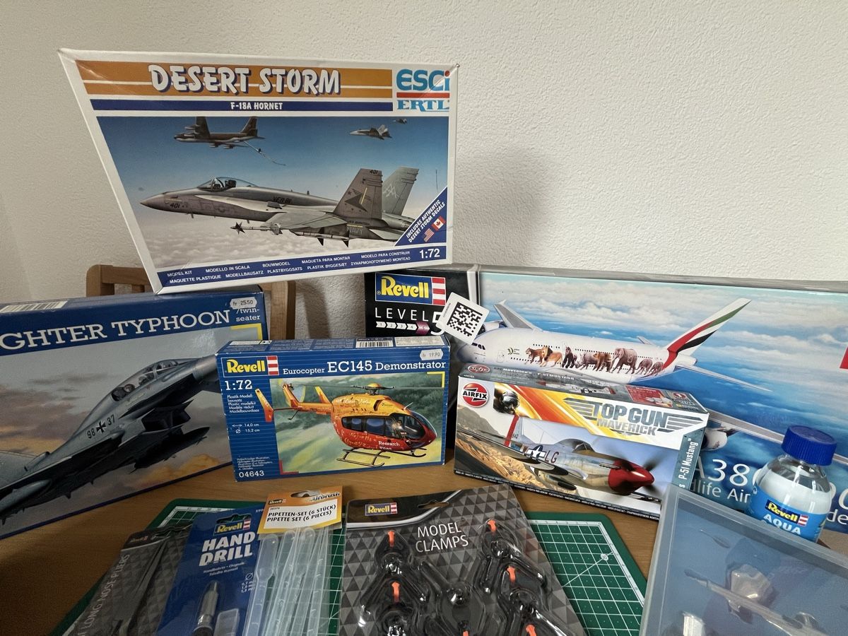 Revell Kit di modellismo & Modellini statici: Komplettes Revell Modellbau-Set – Nuovo (secondo la descrizione) da Seon venduto da andri1921 1