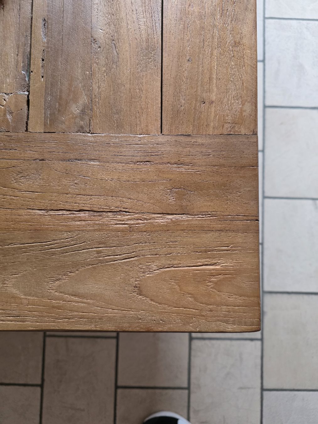 Tavoli: Rustikaler Esstisch aus Holz, Top Zustand! – Usato da USTER venduto da A_M_G_12 2