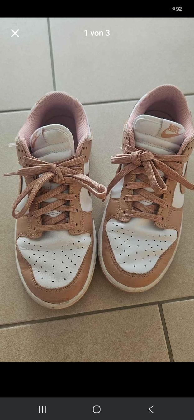 Nike Damenschuhe: Nike Sneaker – Gebraucht aus Schwarzenbach SG von est_7h9s