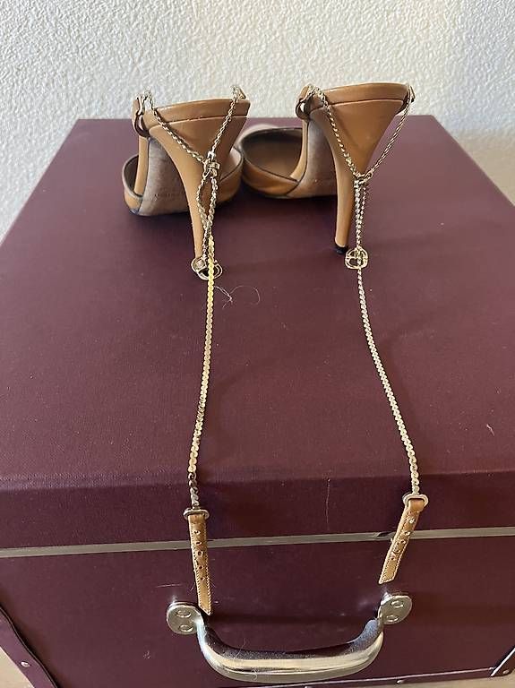 Scarpe da donna: Valentino Pumps, 37 – Usato da Rorschach venduto da Iuliana03 3