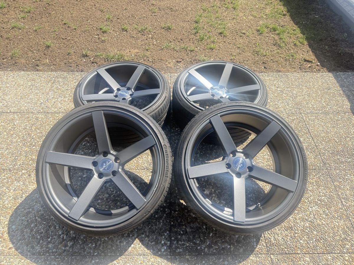 Aversus Felgen: Aversus felgen 20zoll – Gebraucht aus Au SG von sha_j8gw