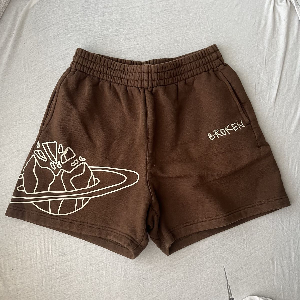 Pantaloni: Broken Planet Market Shorts brown size M – Usato da Kirchberg SG venduto da schwarzekatze7