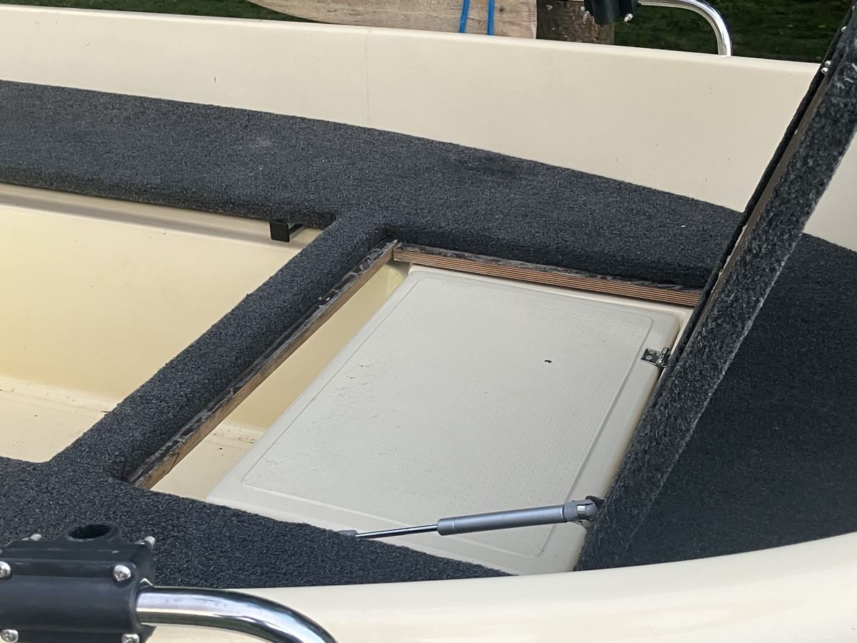Barche: Motorboot mit Anhänger – Difettoso da Full-Reuenthal venduto da oli21oli 5