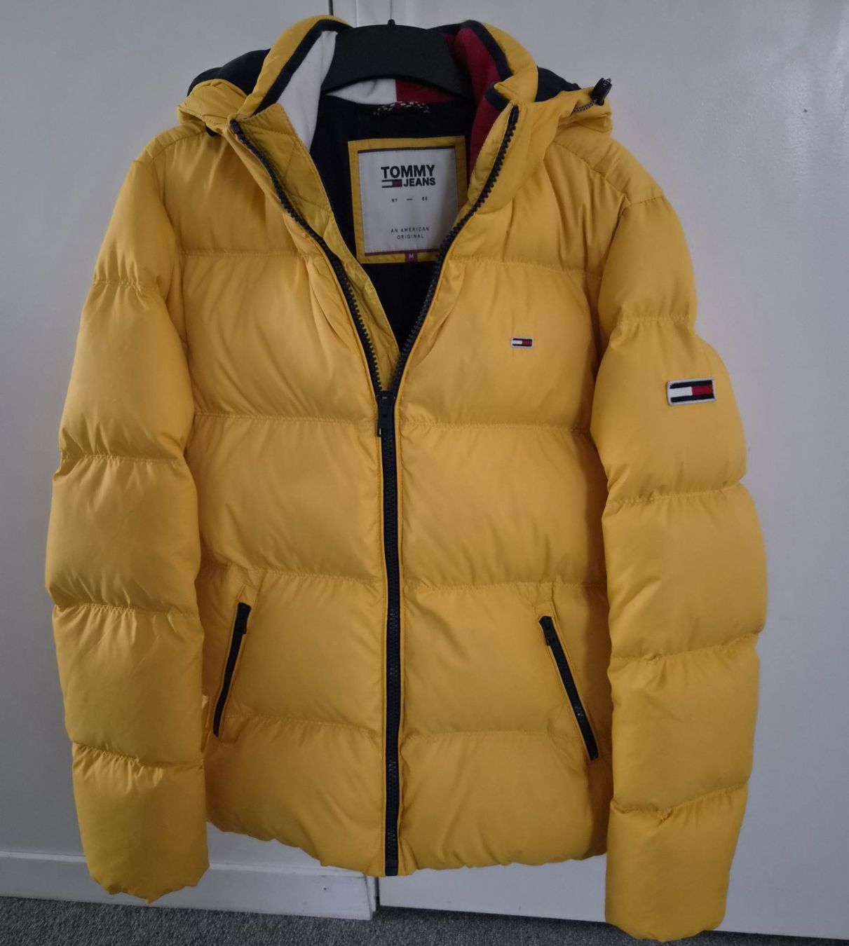 Tommy Hilfiger Giacche: Tommy Hilfiger Daunenjacke – Usato da Aarberg venduto da Italia24