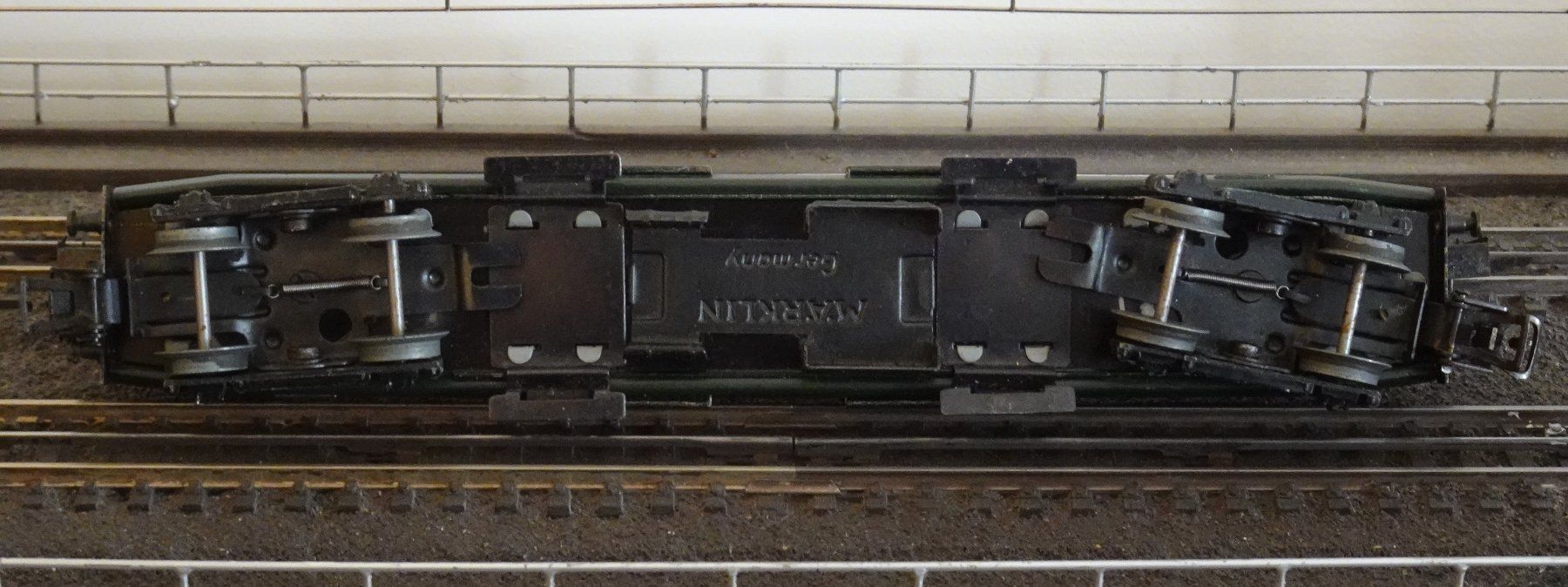 Märklin Modelleisenbahnen: Märklin Leichtschenllz Gepäckwagen 348/4 – Gebraucht aus Grossaffoltern von berner85 5