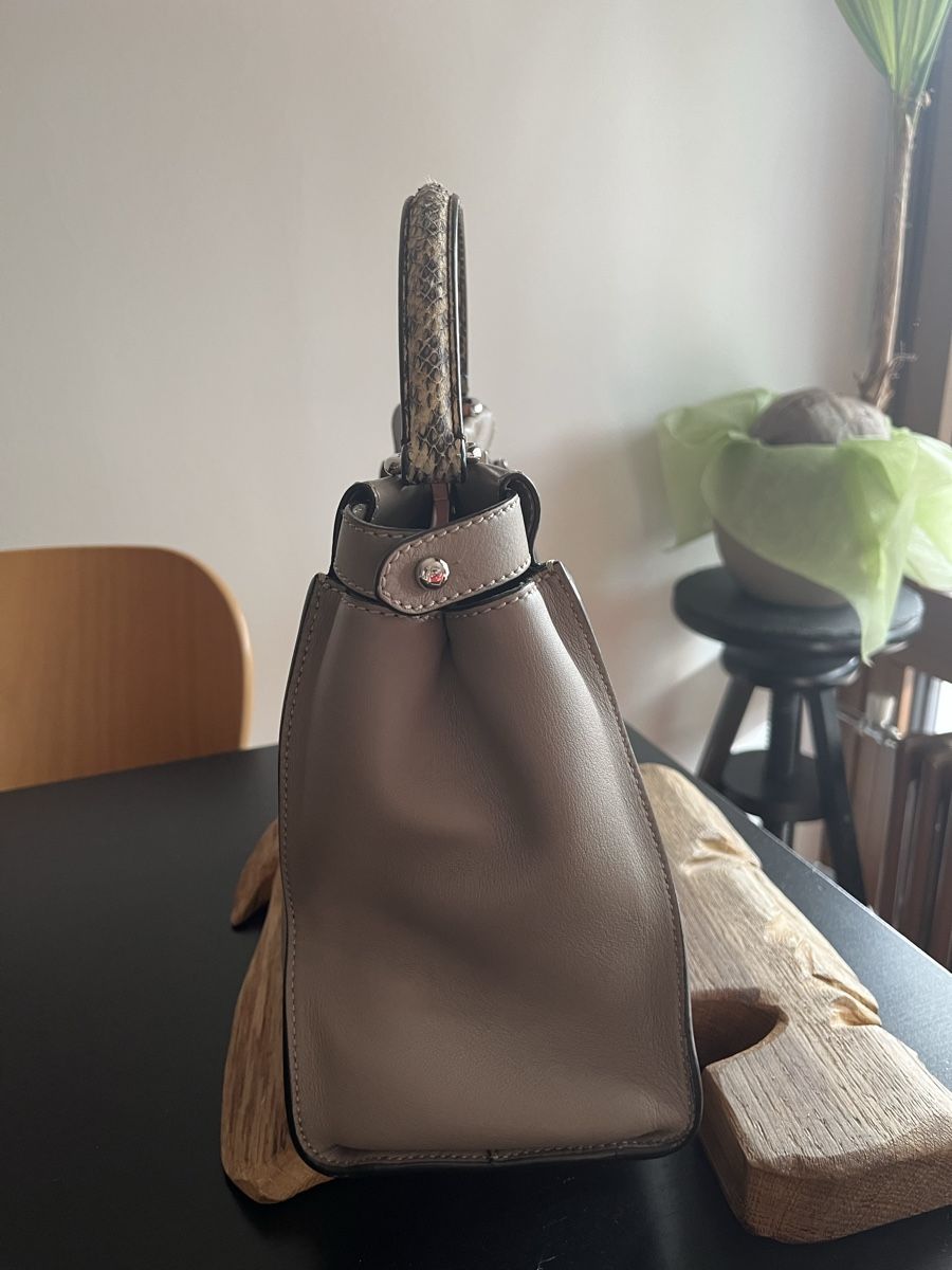 Fendi Borse da donna: Fendi Peekaboo etoupe – Usato da Lugano venduto da Vintage.Mood 9