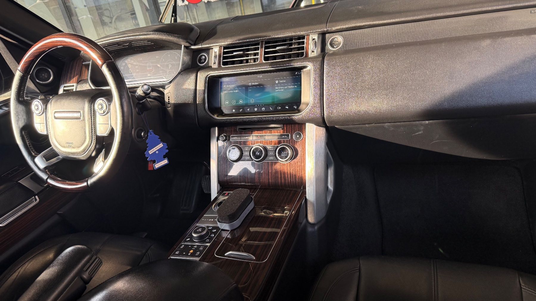 Land Rover Autos: LAND-ROVER Range Rover 3.0 TDV6 Vogue Automatic – Gebraucht aus Zürich von Mego6 3
