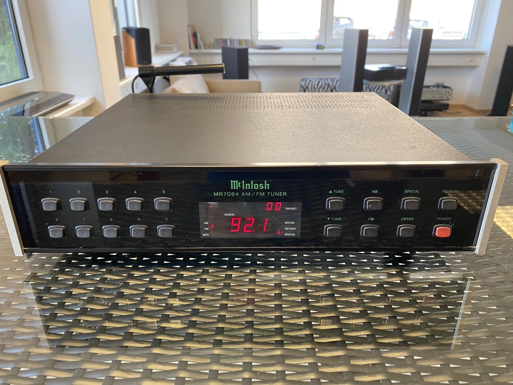 McIntosh Radio: McIntosh MR7084 AM/FM/mit integriertem Tuner DAB+ mit FB – Usato da Killwangen venduto da Pegilu