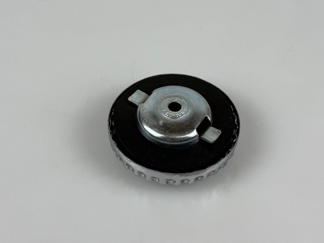 Puch Ciclomotori: Tankdeckel Puch 40mm neu – Nuovo e nell'imballaggio originale da Hallau venduto da mofaplus 1