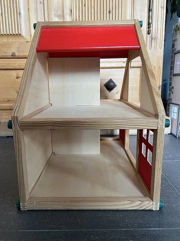 Case e mobili per bambole: Puppenhaus aus Holz – Usato da Winterthur venduto da kayas13 1