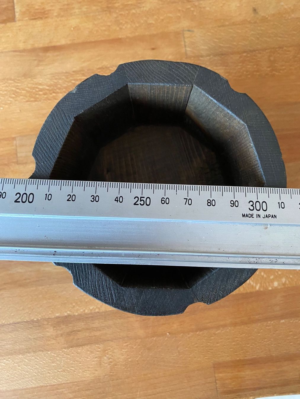 Tutte le decorazioni: Handbemalter Holztopf, Vintage, Dekoartikel – Usato da Bätterkinden venduto da Albera 3