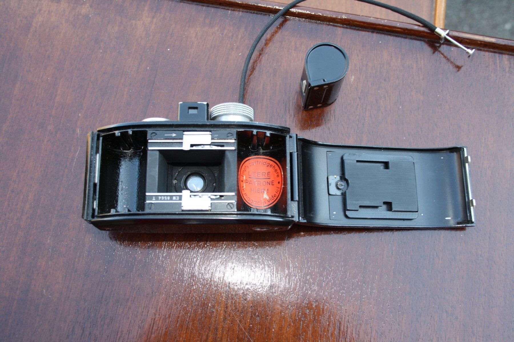 Agfa Kamera: AGFA VINTAGE FOTO KAMERA – Gebraucht aus Wauwil von Pneuedy 6