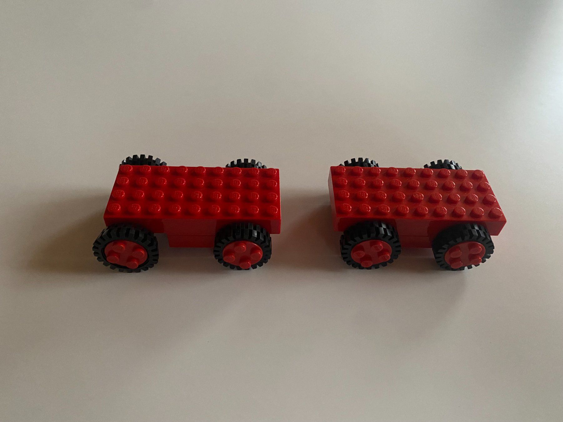 Lego Giocattoli: LEGO - 2 - RUCKZIEHMOTOREN – Usato da Gelterkinden venduto da ajdt4