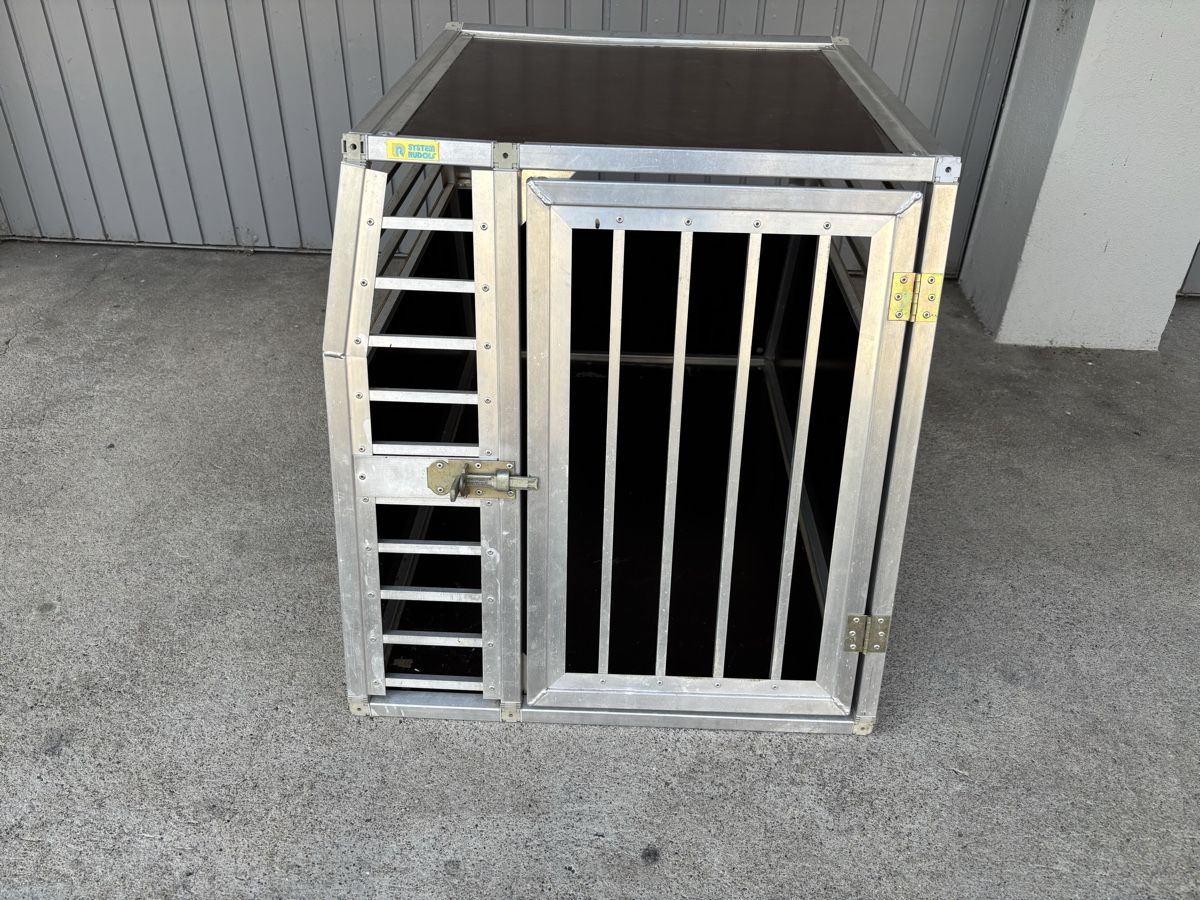 Niches, paniers: Hundebox Hundetransportbox – D'occasion à Winterthur par sutti02 1