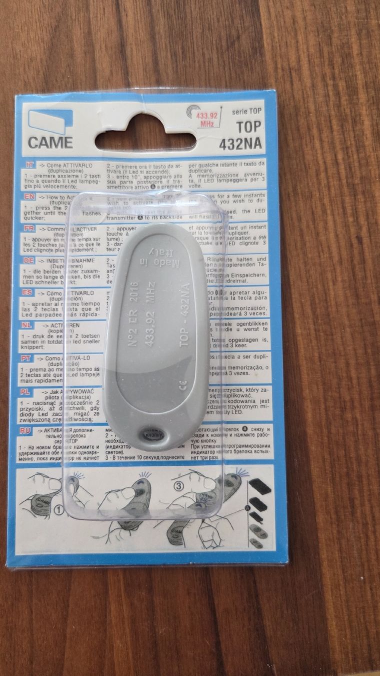 Sonstiges Elektromaterial: Sender / Toröffner – Neu (gemäss Beschreibung) aus Zürich von Matba 2