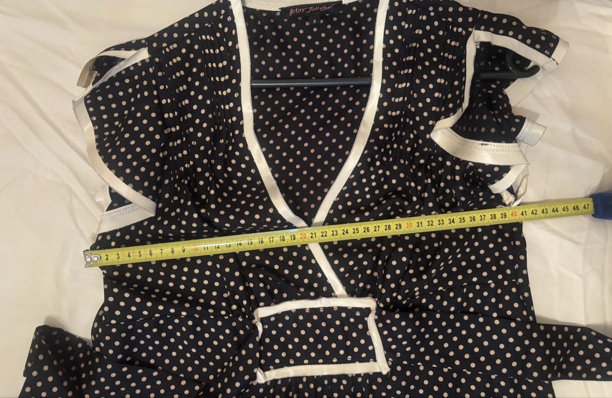Vestiti: Kleid Seide – Usato da Winterthur venduto da san_wd8j 4
