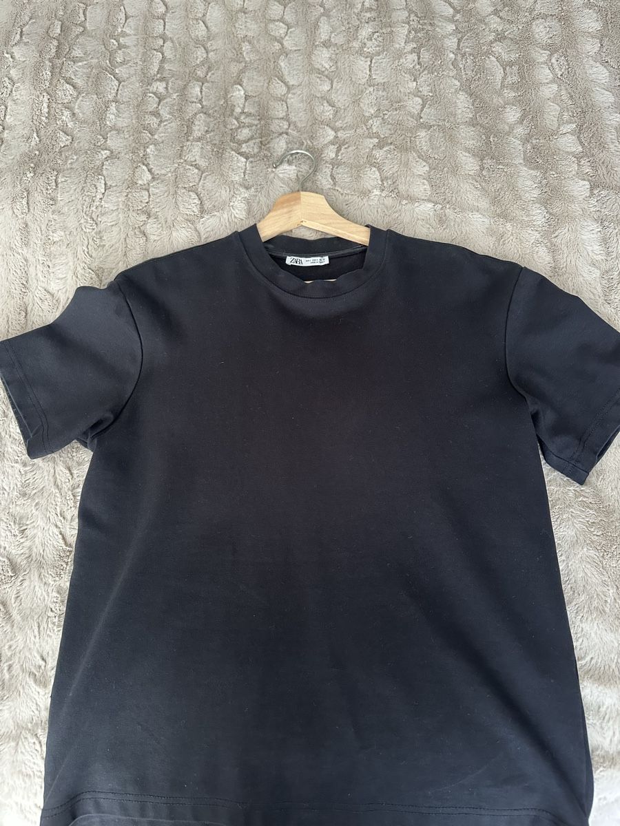 Zara T-shirts: Zara Tshirt – D'occasion à Wattwil par betsar.13