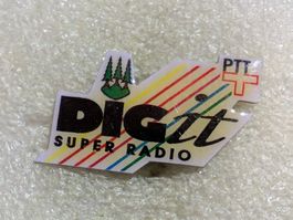 Ansteckpin 185: PTT Super Digit Radio