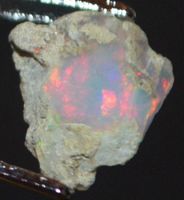 Edelstein L-7638 – Äthiopischer Opal roh 17x14mm 4.45 Karat