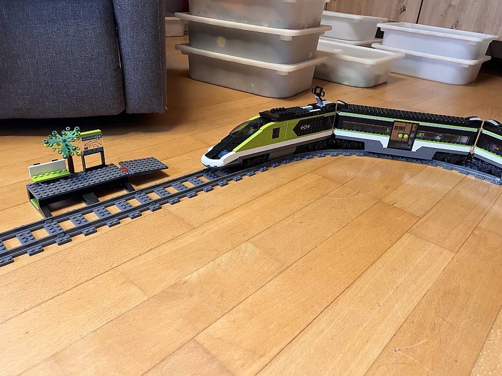 Kit di costruzioni: Lego City 60337 Express Passenger Train – Usato da Grenchen venduto da mammamia25 1