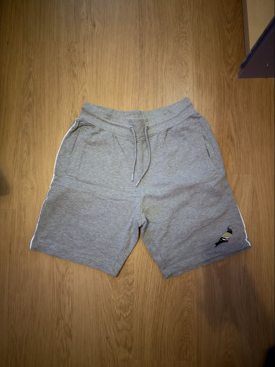 Hosen: Staple Shorts grau – Neu (gemäss Beschreibung) aus Adliswil von Ramin_oth