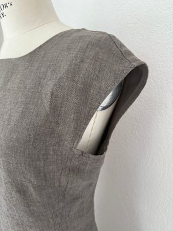 Sandwich Kleid 100 % Leinen Grösse 36 braun-grau