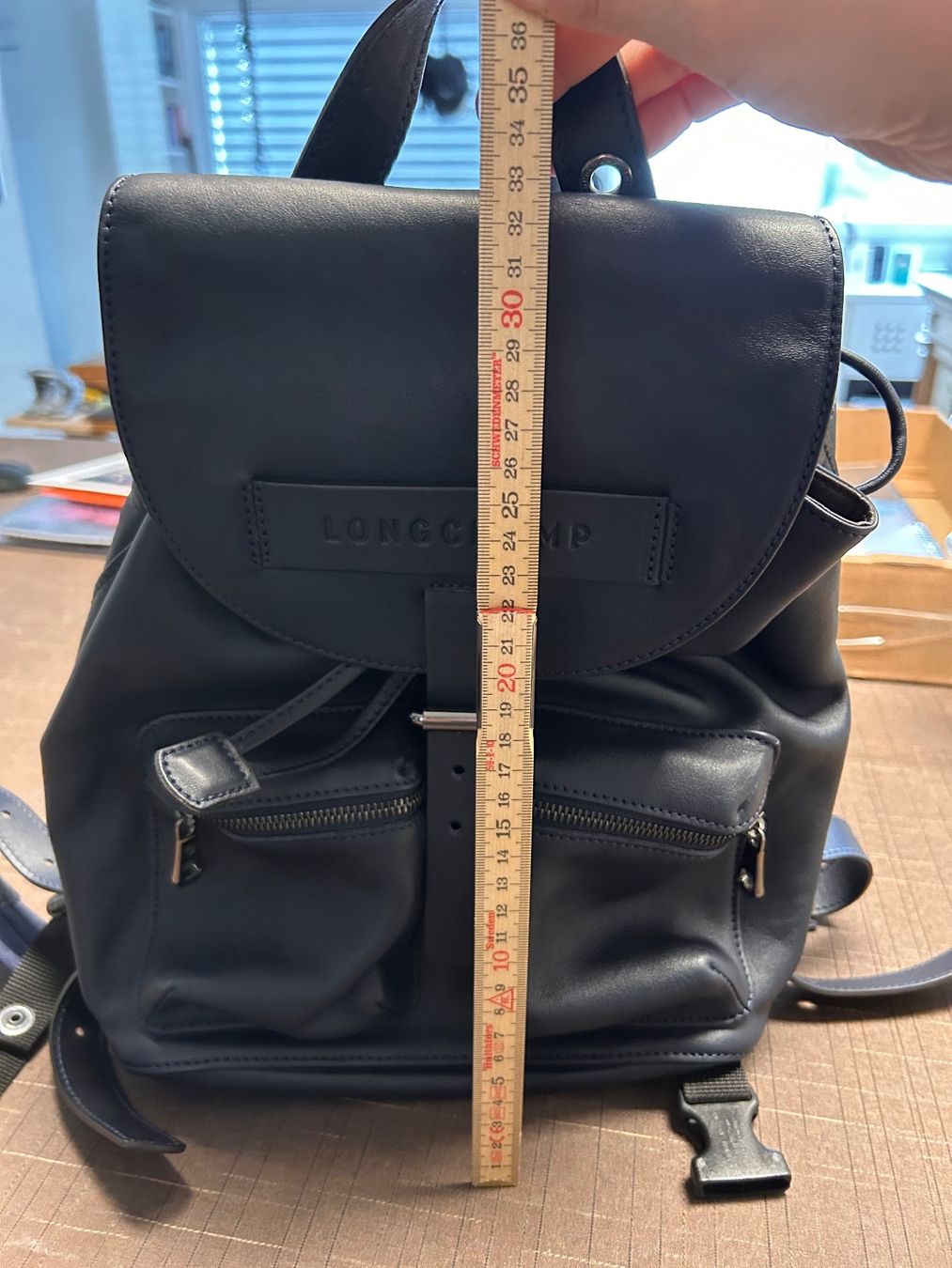 Longchamp Zaini: Longchamp Rucksack in dunkelblauem Leder – Nuovo (secondo la descrizione) da Trin venduto da kreadiva 4