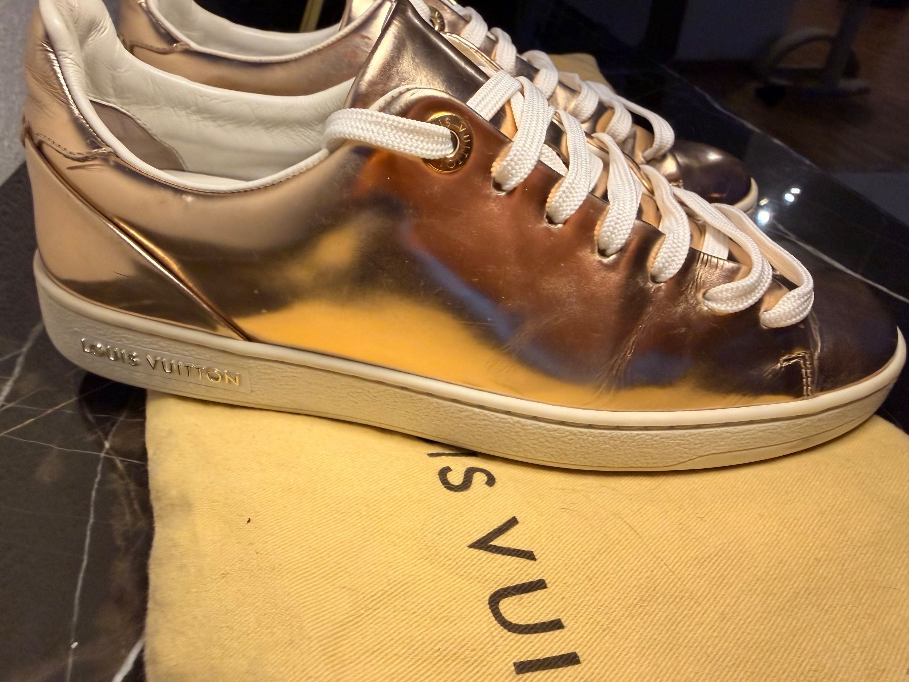 Damenschuhe: Zeitlos iconic Louis Vuitton Chic Sneakers – Neu (gemäss Beschreibung) aus Richterswil von LCKYM7 3