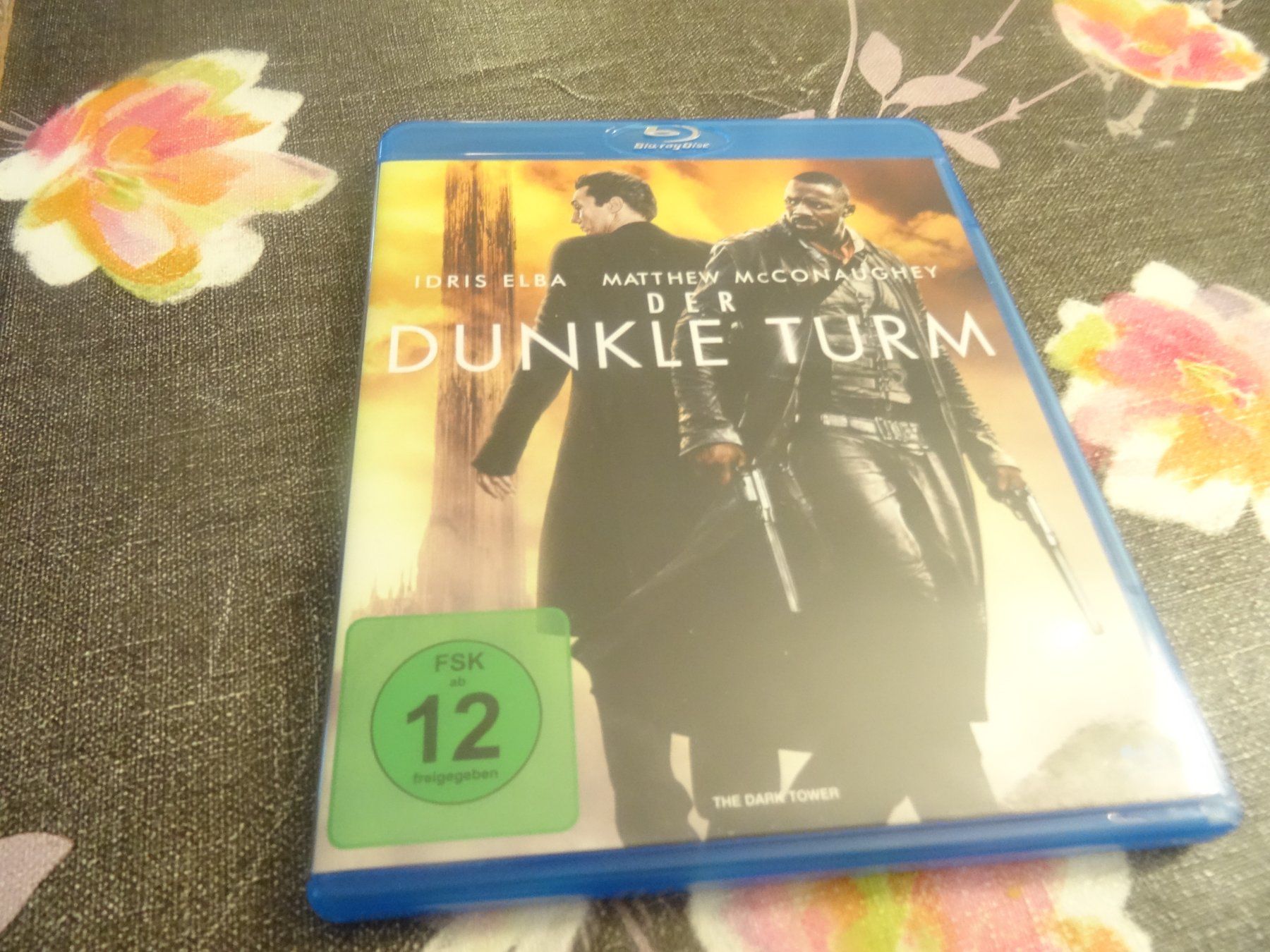 Tutti i DVDs: Der Dunkle Turm BLU-RAY – Usato da Olten venduto da Disc-Verkauf