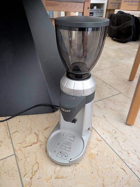 Appareils de cuisine: Kaffeemühle Grinder Graef CM800 – D'occasion à Zürich par tut_8y8f 2