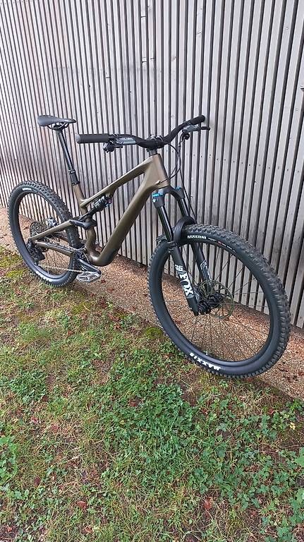 Velos: VTT Trail/Enduro Specialized Stumpjumper 15 Comp S5 – Gebraucht aus La Tour-de-Peilz von zen_cqh5