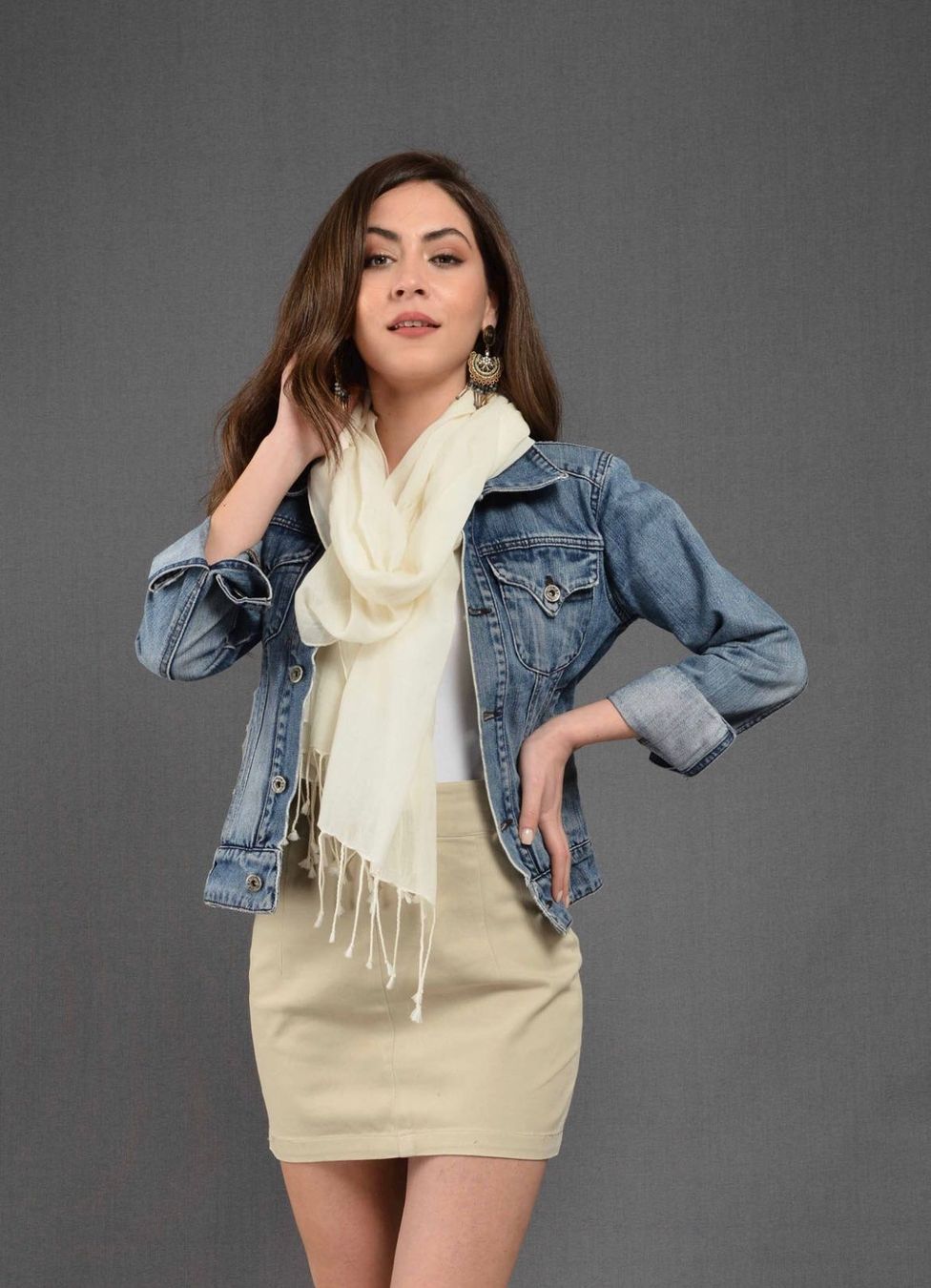 Foulard & Sciarpe: Schal – Nuovo (secondo la descrizione) da Oberglatt ZH venduto da Azurra 2