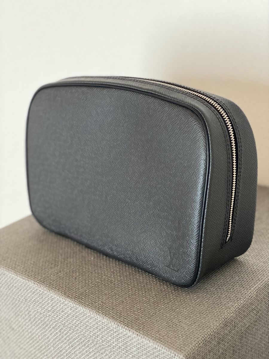 Louis Vuitton Taschen für Damen: Schwarze Louis Vuitton Tasche – Neu (gemäss Beschreibung) aus Winterthur von  2