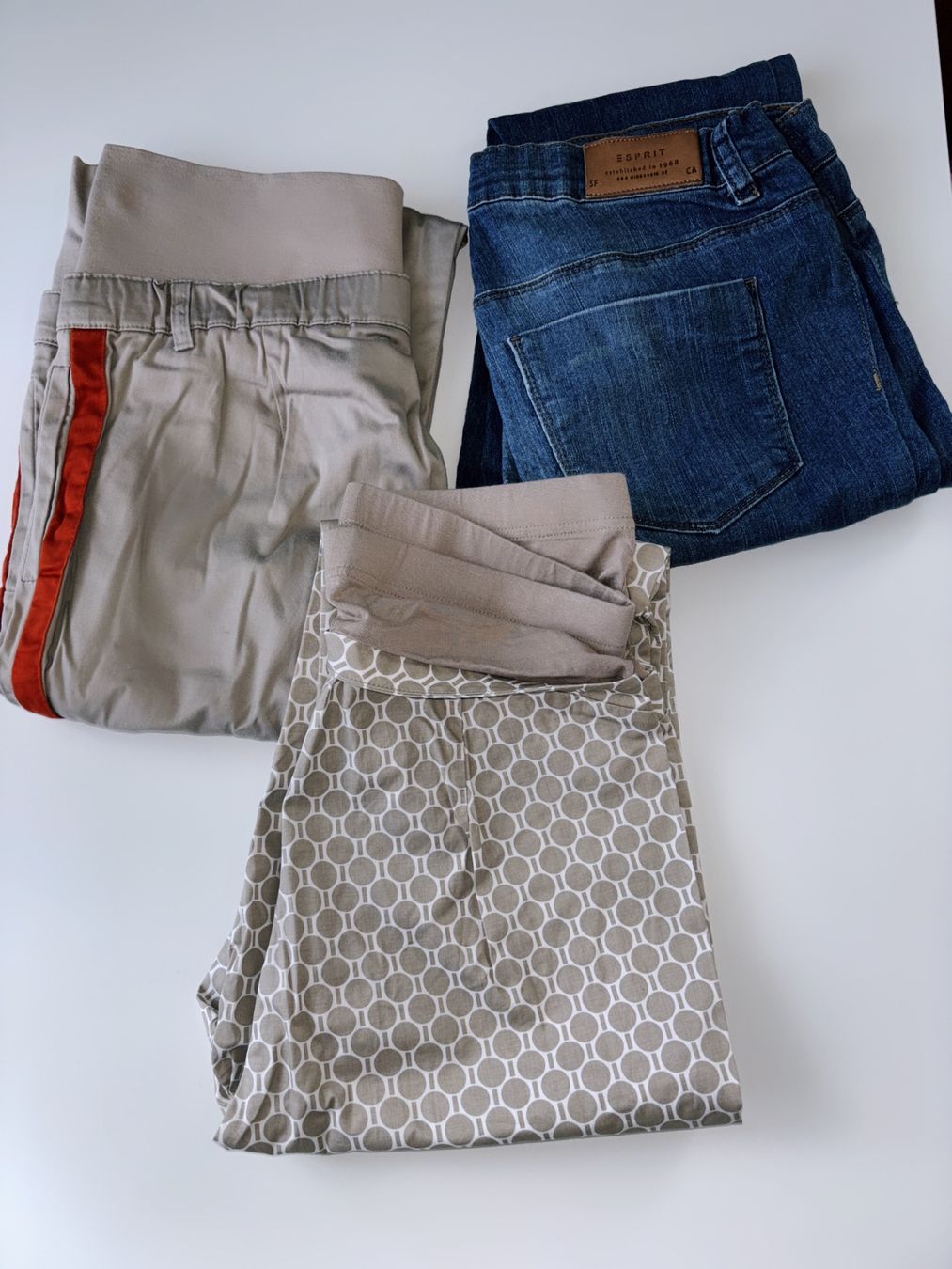 Lotti di vestiti: Kleiderpaket Umstandshosen Gr. 38 – Usato da  venduto da