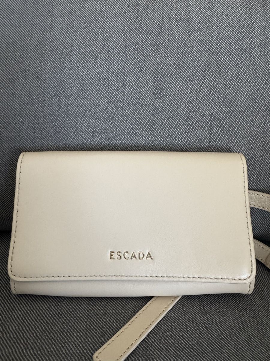 Borse da donna: Beautiful Escada Handbag – Usato da Paradiso venduto da lif_kwq8
