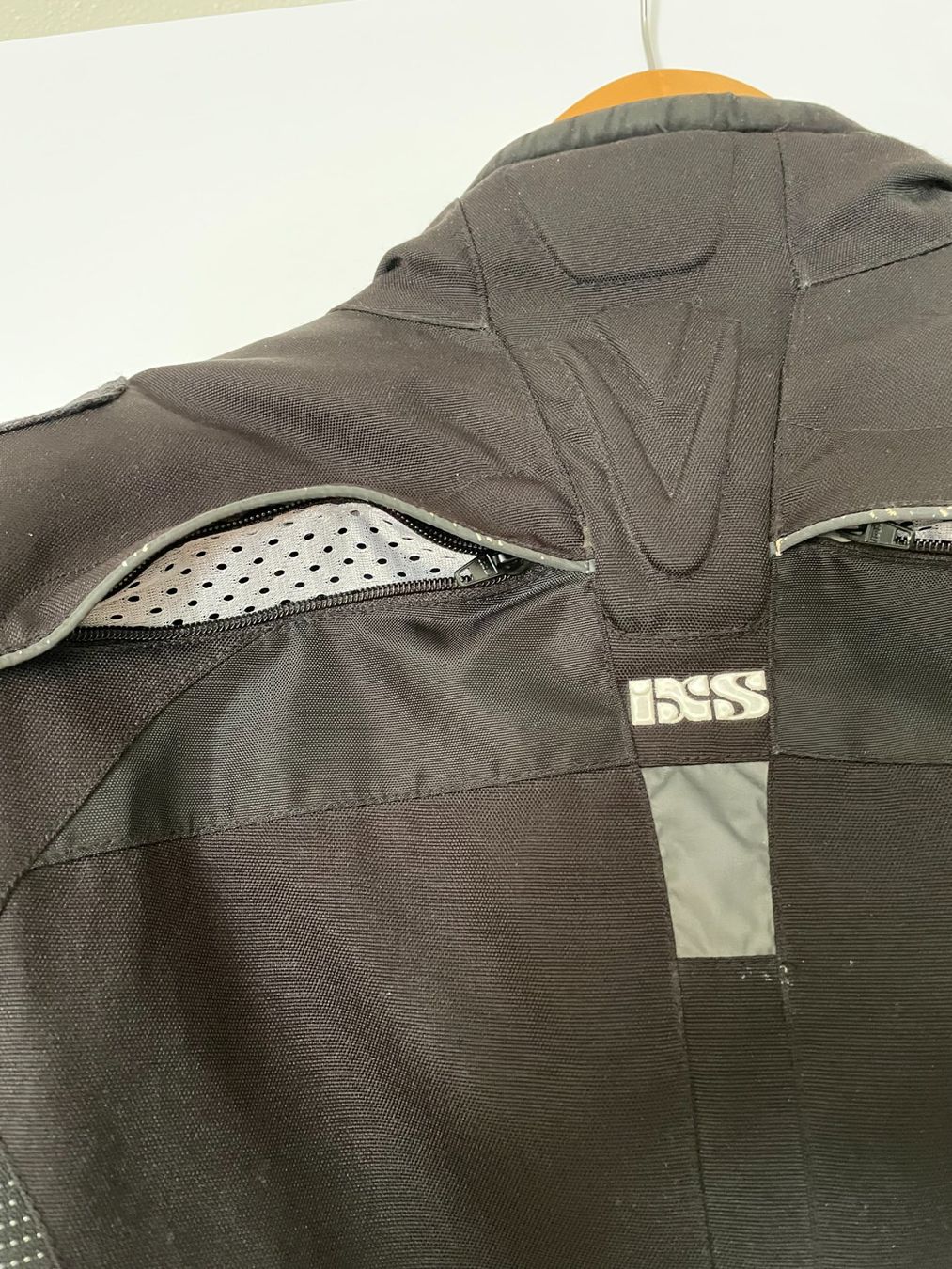 IXS Jacken: Herren Motorradjacke IXS – Gebraucht aus Lachen SZ von portbrin 7